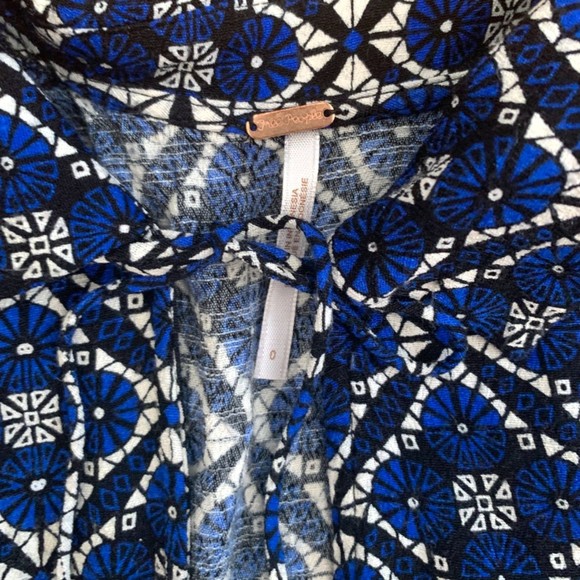Free People Blue White Geometric Boho Mini Day Dress Button Up Size 0 - Picture 8 of 10